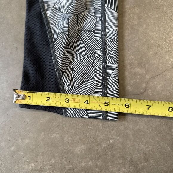 Nike Dri Fit Cropped Legging XS Black White Geometric Mesh‎ Workout Gym Running - Picture 3 of 13